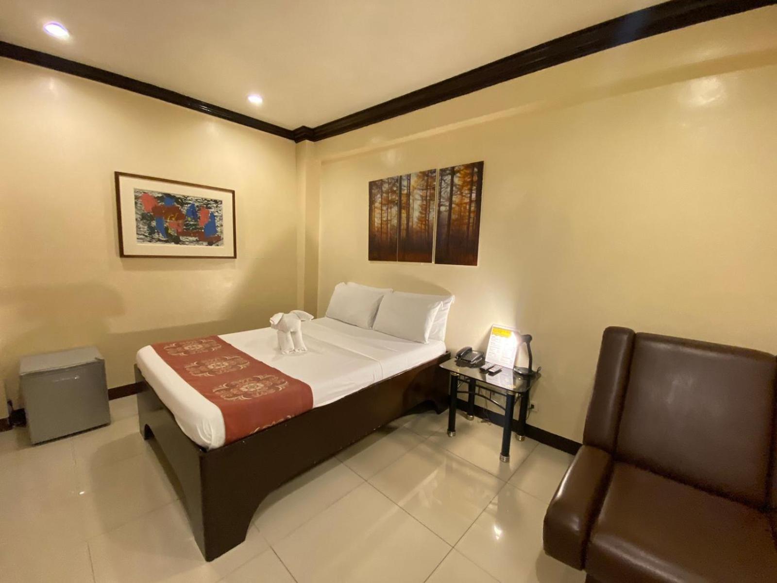 Stone House Quezon City San Juan  Luaran gambar